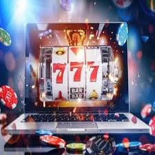 Bangladesh player using mobile phone to access Fortune Mouse game on bb222